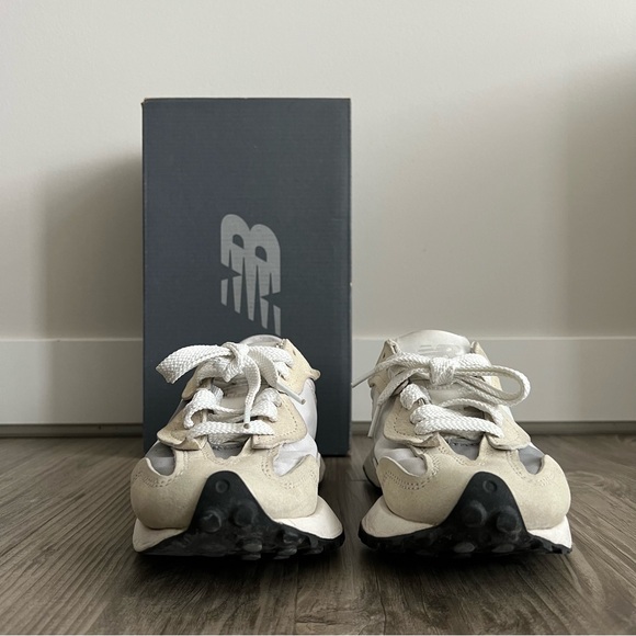 NEW BALANCE 327 Sneakers - Picture 4 of 16